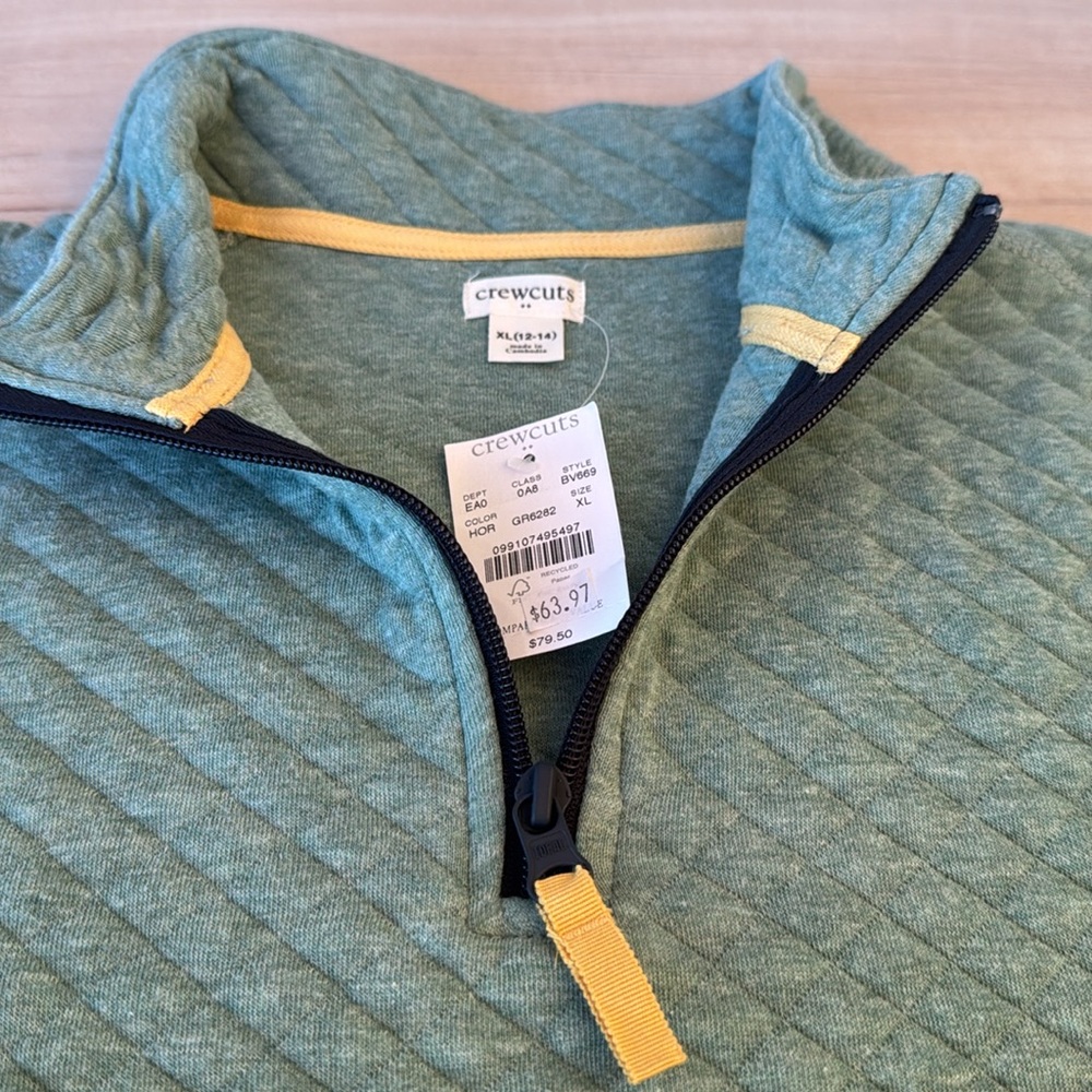 Green v neck sweater for kids - Picture 7 of 8